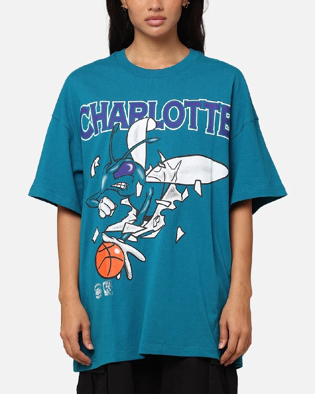 Mitchell & Ness Charlotte Hornets Break Free T-Shirt Hornets Teal-- Chenille Brocade Lace Mitchell & Ness Charlotte Hornets Break Free T-Shirt Hornets Teal-- Chenille Brocade Lace