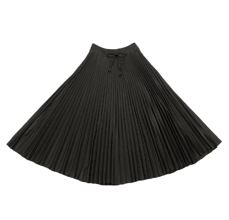 Viva K Accord. Pleated Crepe Skirt lace skirt intricate