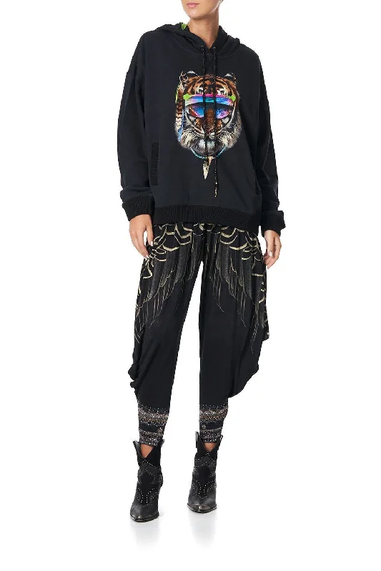 HOODIE WITH SIDE POCKETS UNDER A FULL MOON Hoodie with Contrast Stitching Detailed Premium HOODIE WITH SIDE POCKETS UNDER A FULL MOON Hoodie with Contrast Stitching Detailed Premium