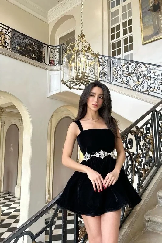Black Straps Velvet Homecoming Dress Short Party Dress with Appliques,DP1729 Tunics Floral girly Black Straps Velvet Homecoming Dress Short Party Dress with Appliques,DP1729 Tunics Floral girly
