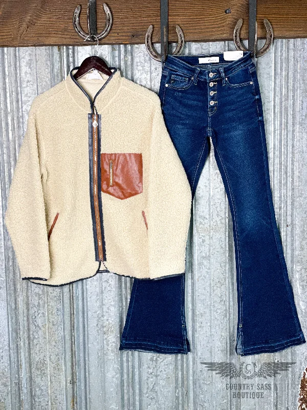 Cream Fleece Jacket Front Pockets Side Pockets Patch Pockets