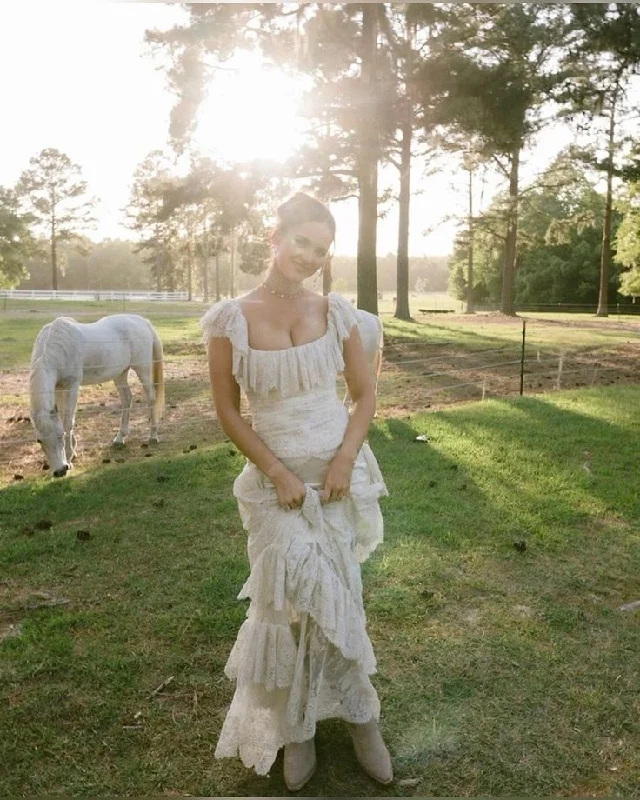 Elegant Ivory Sleeveless A-Line Lace Tiered Vintage Long Party Dress, DP4628 Tunics Trendy modern Elegant Ivory Sleeveless A-Line Lace Tiered Vintage Long Party Dress, DP4628 Tunics Trendy modern