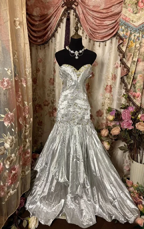 Silver Sweetheart Sheath Beading Vintage Long Party Dress Evening Gown, DP4508 Tunics Designer luxury Silver Sweetheart Sheath Beading Vintage Long Party Dress Evening Gown, DP4508 Tunics Designer luxury