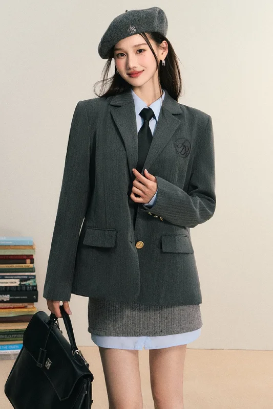 Classic Two-Button Blazer: Tailored Suit Jacket with Embroidered Logo Welt Pockets Slit Pockets Flap Pockets Classic Two-Button Blazer: Tailored Suit Jacket with Embroidered Logo Welt Pockets Slit Pockets Flap Pockets