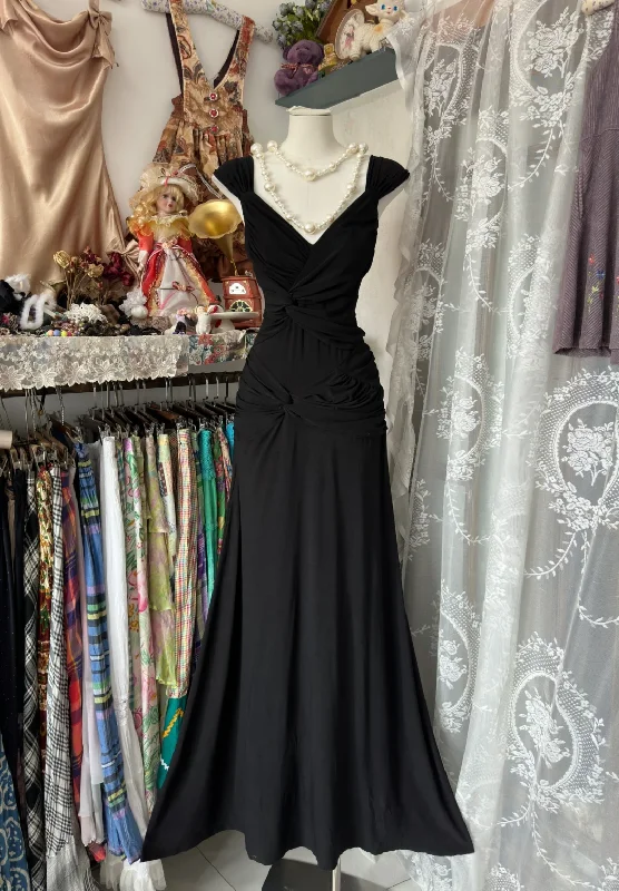 Black V Neck Sleeveless Mermaid Vintage Long Party Dress Formal Evening Gown, DP4557 Tunics Solid Classic Black V Neck Sleeveless Mermaid Vintage Long Party Dress Formal Evening Gown, DP4557 Tunics Solid Classic