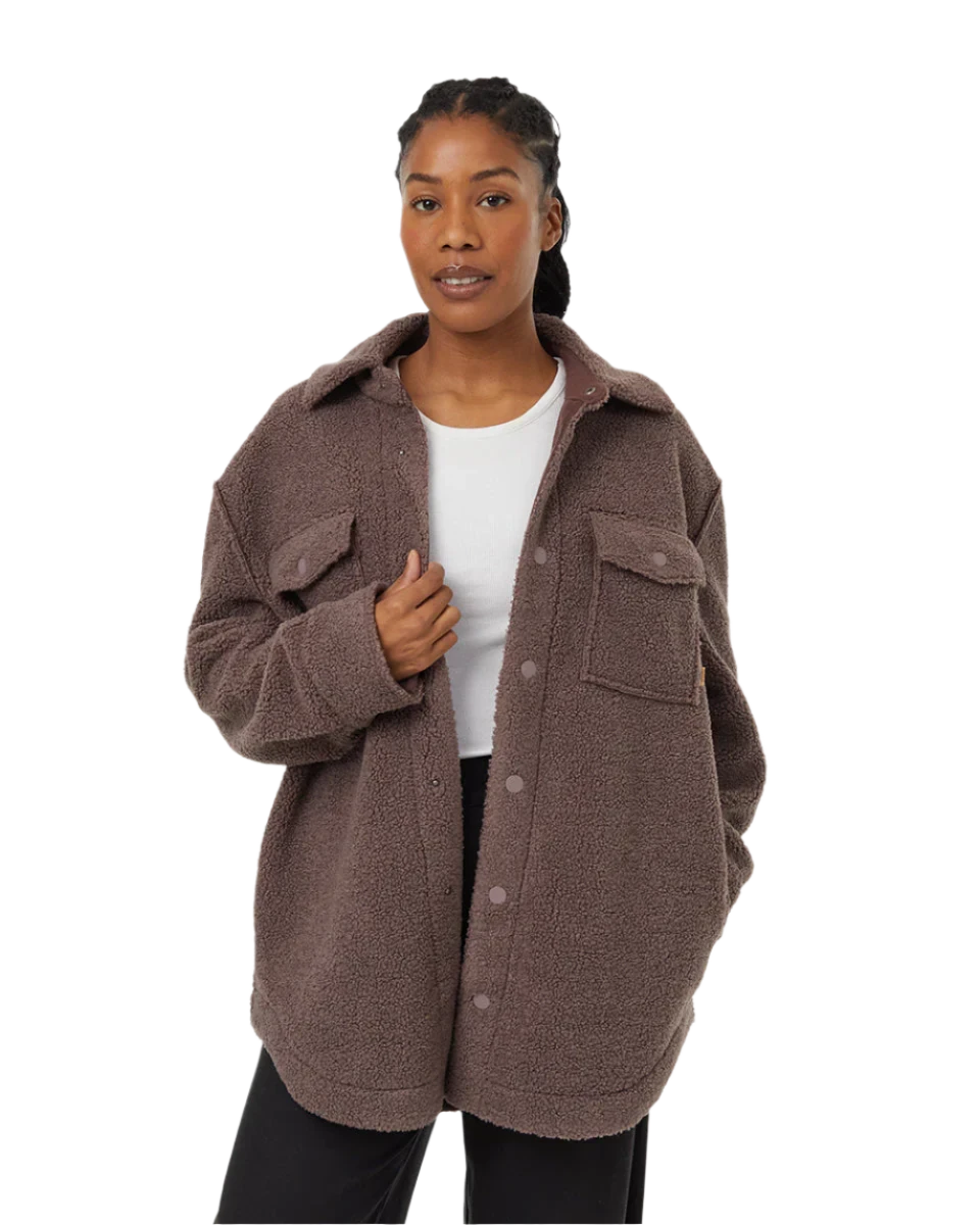 TENTREE Women's Sunday Jacket Elkwood/Deep Mahogany Front Pockets Side Pockets Patch Pockets TENTREE Women's Sunday Jacket Elkwood/Deep Mahogany Front Pockets Side Pockets Patch Pockets