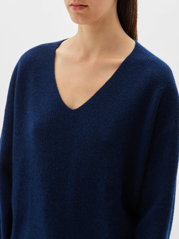 v neck cashmere weekend knit