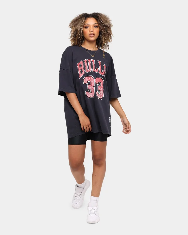 Mitchell & Ness Scottie Pippen Oversized Vintage T-Shirt Faded Black