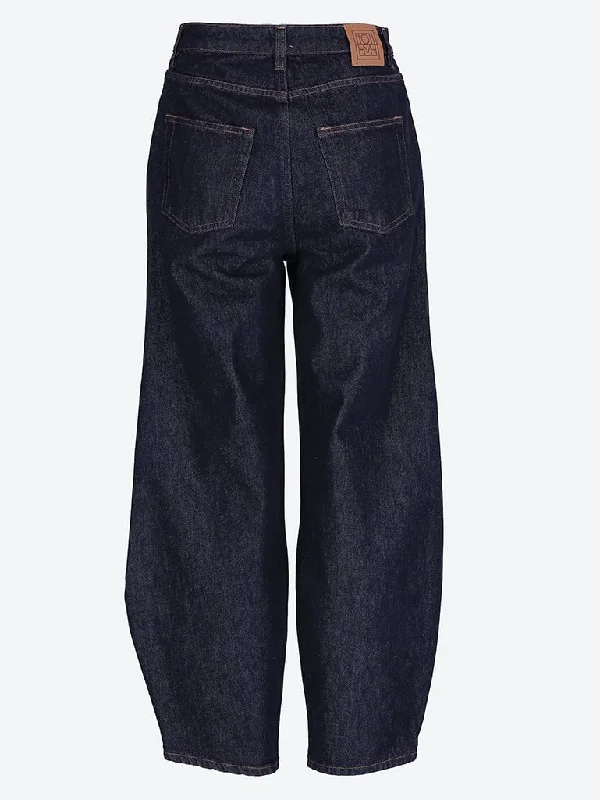 Barrel leg jeans