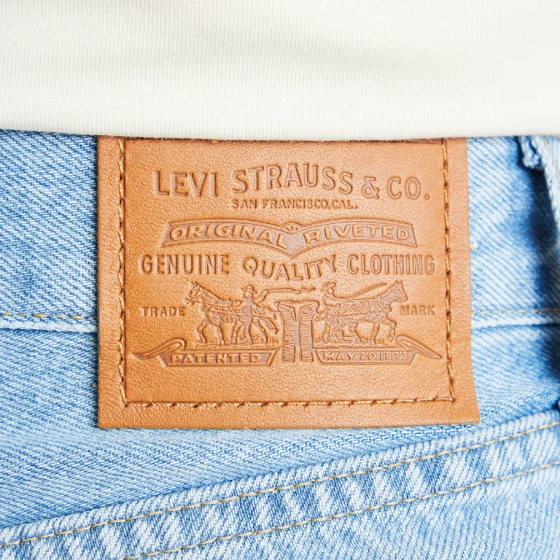 Levi's Women's Ribcage Shorts / Bernal Frost